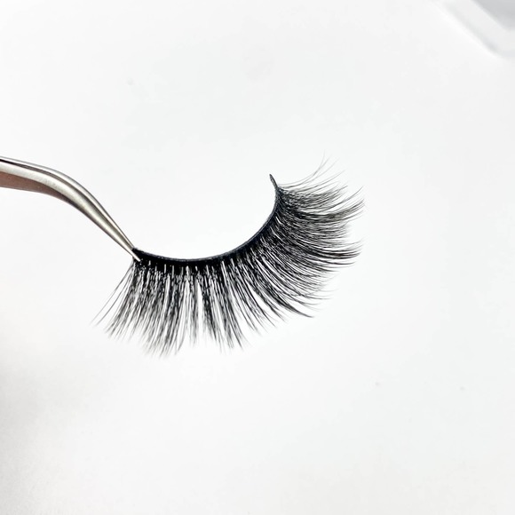 Sophia 5D Glamour Volume False Eyelashes - Picture 11 of 16